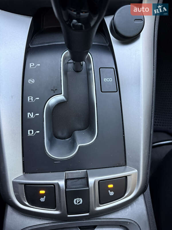 Позашляховик / Кросовер Chevrolet Captiva 2015 в Одесі