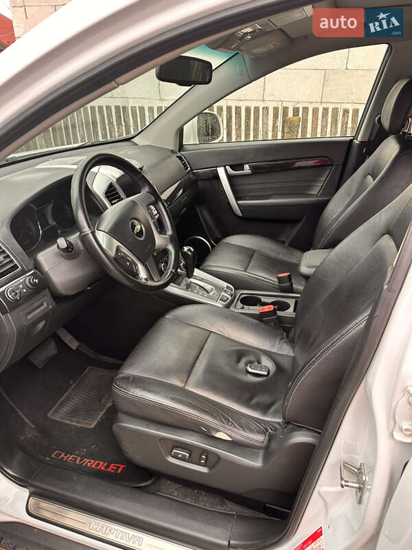 Позашляховик / Кросовер Chevrolet Captiva 2013 в Луцьку