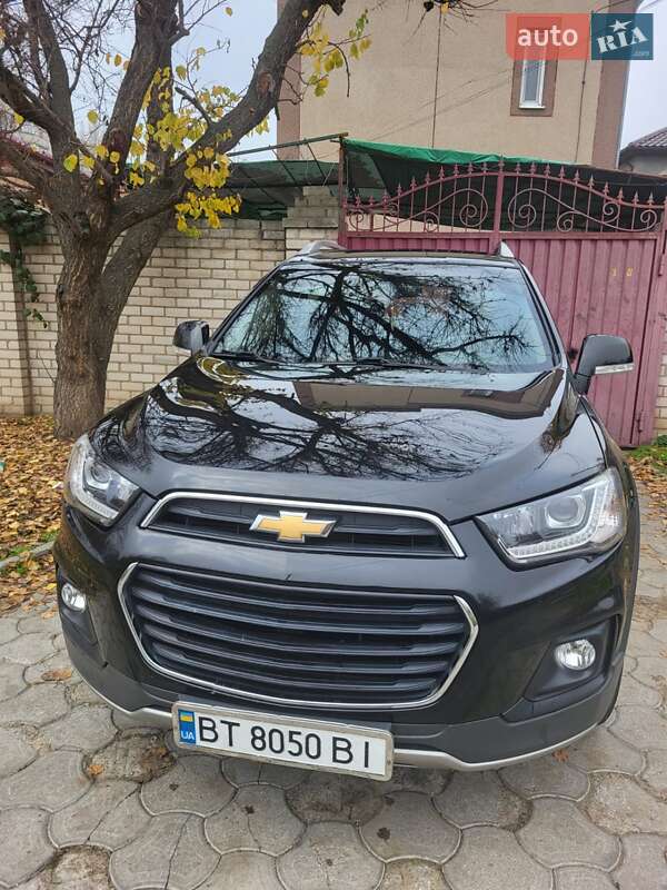 Внедорожник / Кроссовер Chevrolet Captiva 2016 в Херсоне