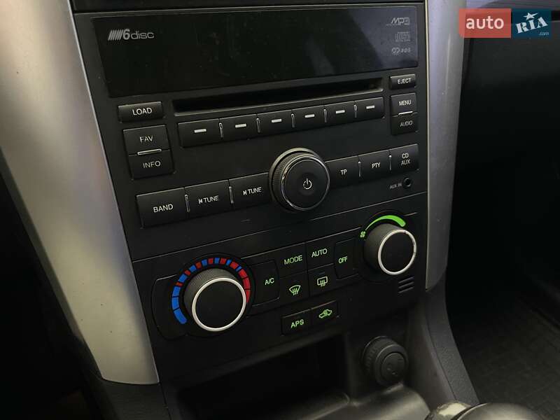 Позашляховик / Кросовер Chevrolet Captiva 2008 в Києві