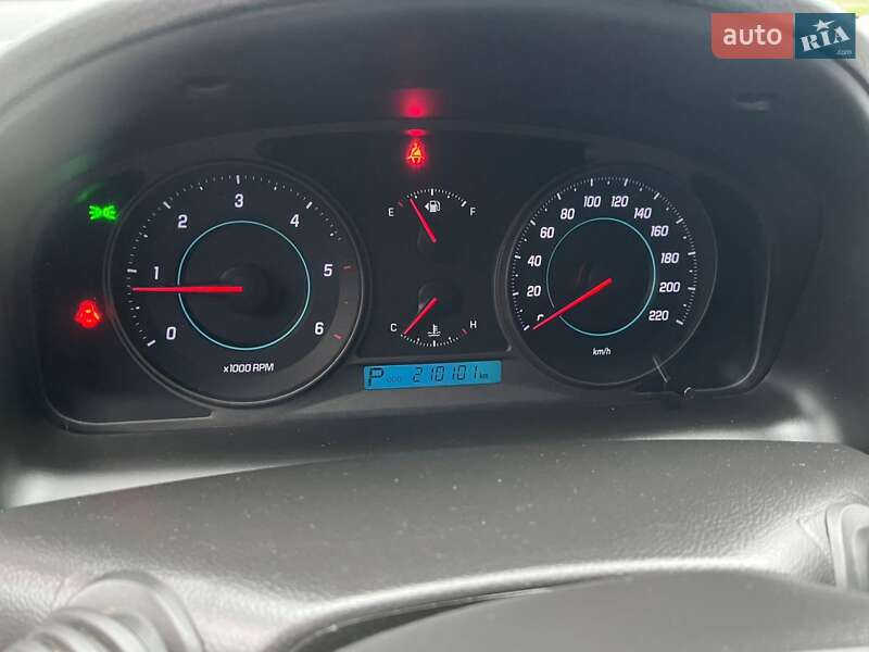 Внедорожник / Кроссовер Chevrolet Captiva 2012 в Луцке