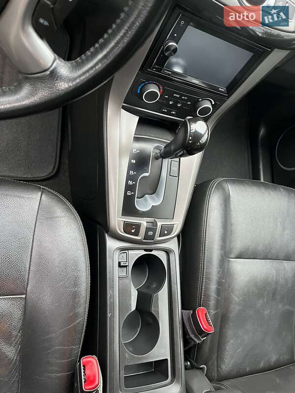 Внедорожник / Кроссовер Chevrolet Captiva 2012 в Луцке