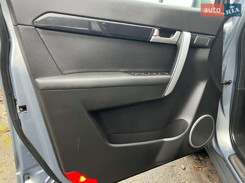 Внедорожник / Кроссовер Chevrolet Captiva 2012 в Луцке