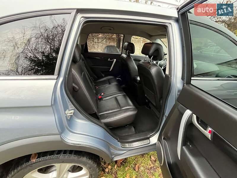Внедорожник / Кроссовер Chevrolet Captiva 2012 в Луцке