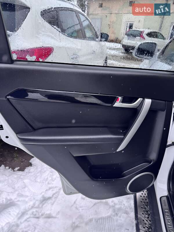 Внедорожник / Кроссовер Chevrolet Captiva 2013 в Стрые