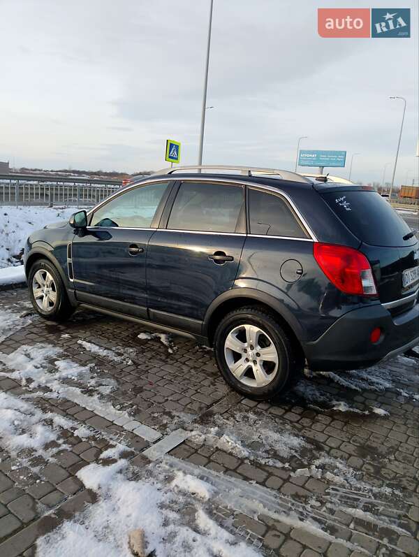 Внедорожник / Кроссовер Chevrolet Captiva 2014 в Львове