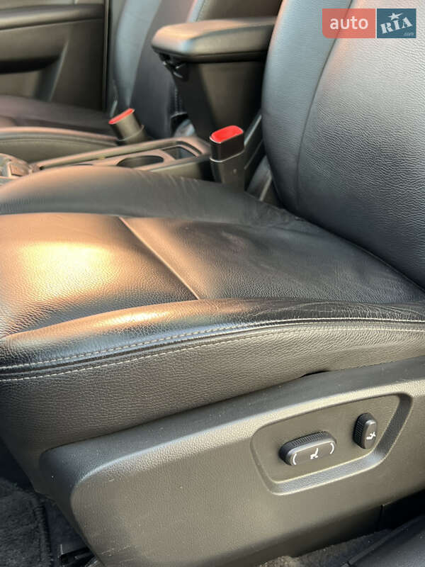 Внедорожник / Кроссовер Chevrolet Captiva 2012 в Одессе