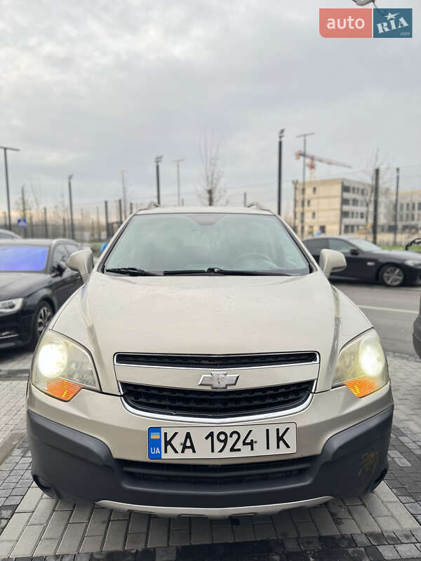 Внедорожник / Кроссовер Chevrolet Captiva 2014 в Киеве
