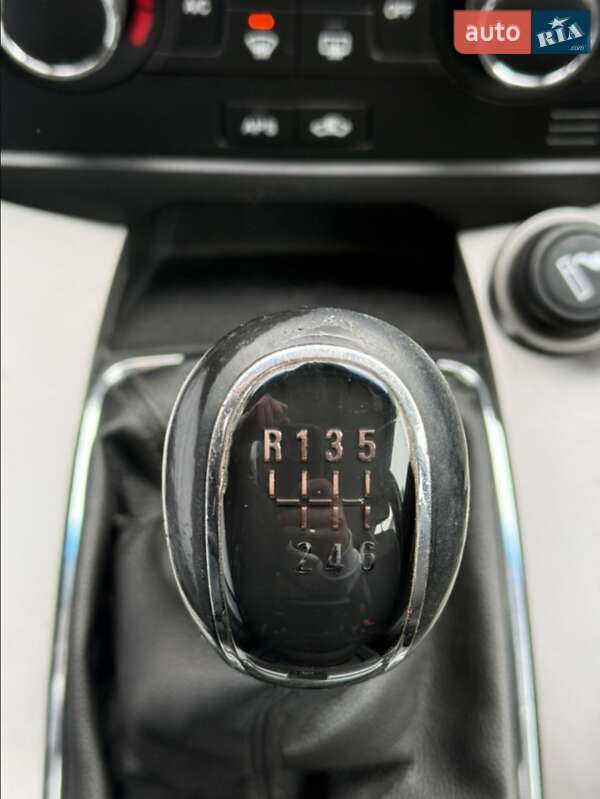 Позашляховик / Кросовер Chevrolet Captiva 2012 в Турці