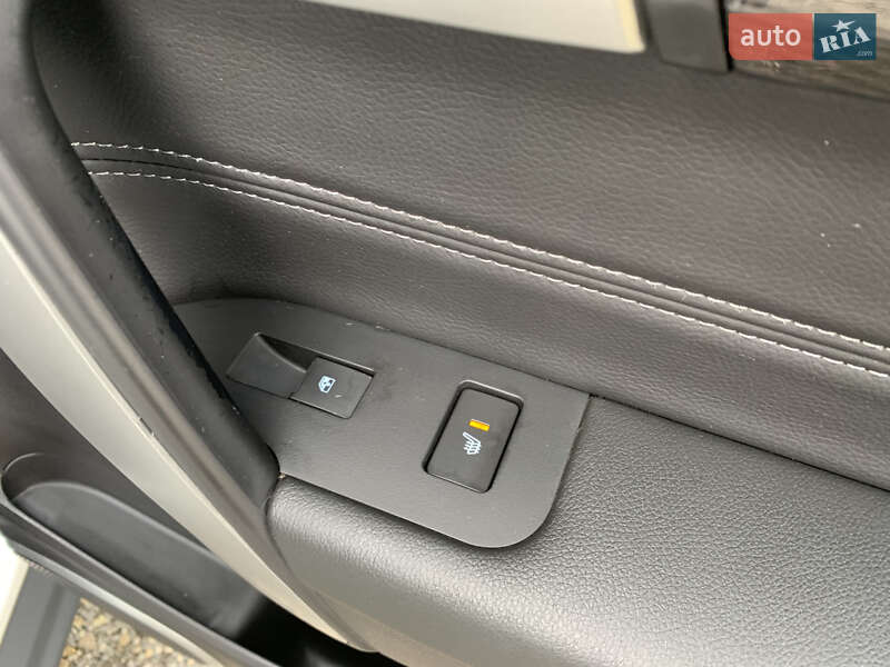 Внедорожник / Кроссовер Chevrolet Captiva 2015 в Тернополе фото 19 Внедорожник / Кроссовер Chevrolet Captiva 2015 в Тернополе