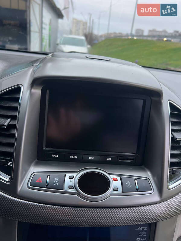 Внедорожник / Кроссовер Chevrolet Captiva 2011 в Киеве
