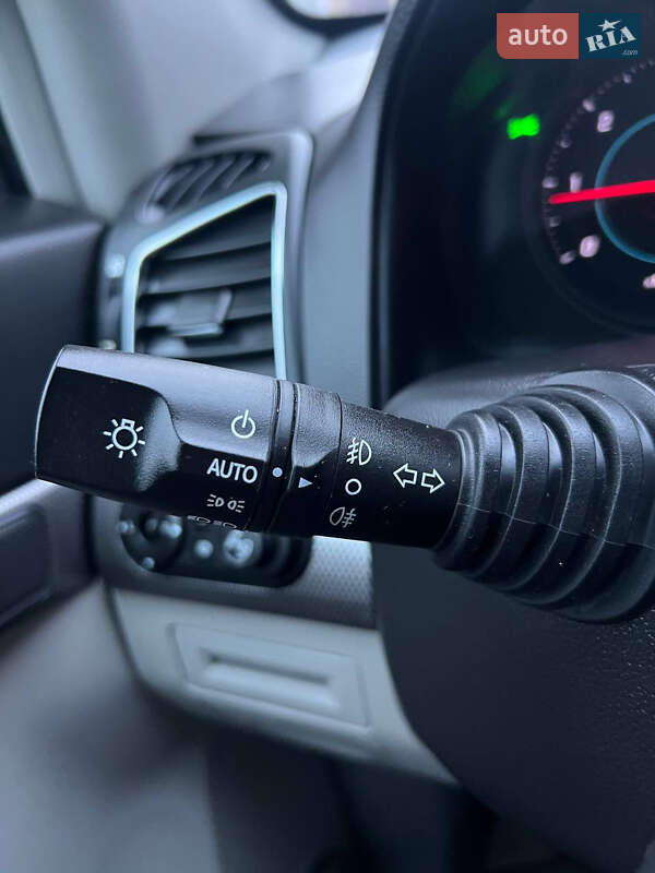 Внедорожник / Кроссовер Chevrolet Captiva 2011 в Киеве