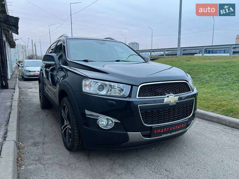 Внедорожник / Кроссовер Chevrolet Captiva 2011 в Киеве