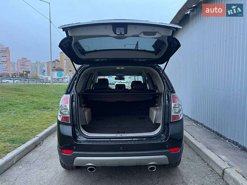 Внедорожник / Кроссовер Chevrolet Captiva 2011 в Киеве