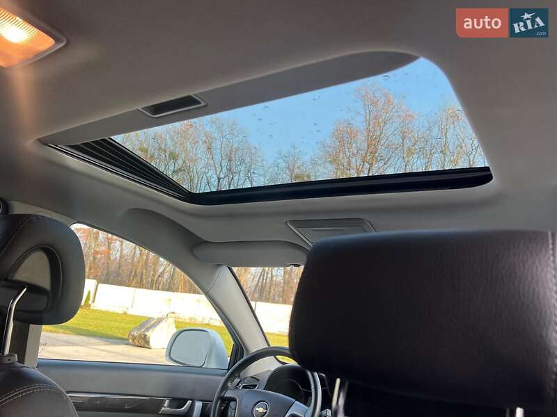 Внедорожник / Кроссовер Chevrolet Captiva 2013 в Луцке