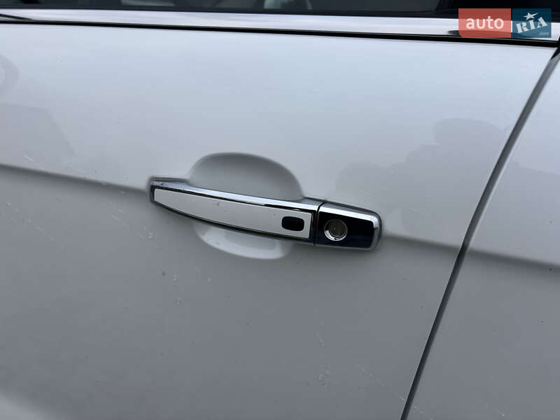 Внедорожник / Кроссовер Chevrolet Captiva 2013 в Луцке