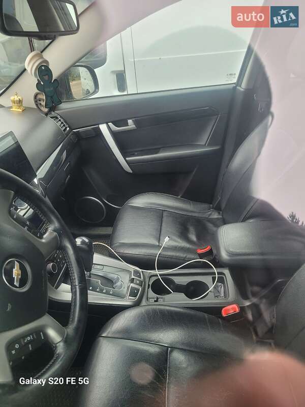 Внедорожник / Кроссовер Chevrolet Captiva 2011 в Ужгороде фото 4 Внедорожник / Кроссовер Chevrolet Captiva 2011 в Ужгороде