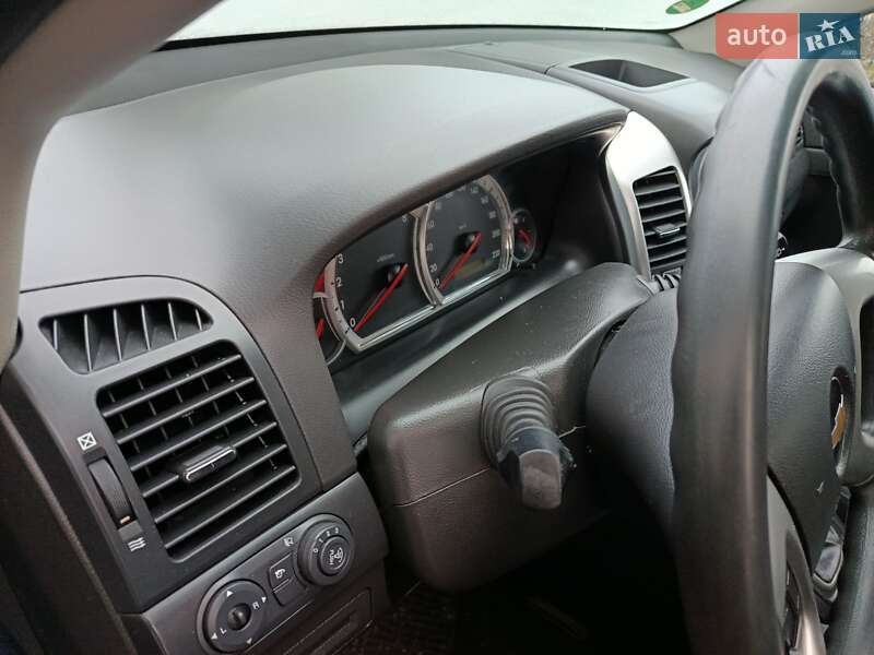 Внедорожник / Кроссовер Chevrolet Captiva 2008 в Житомире