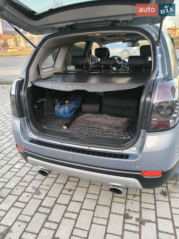 Внедорожник / Кроссовер Chevrolet Captiva 2011 в Ивано-Франковске