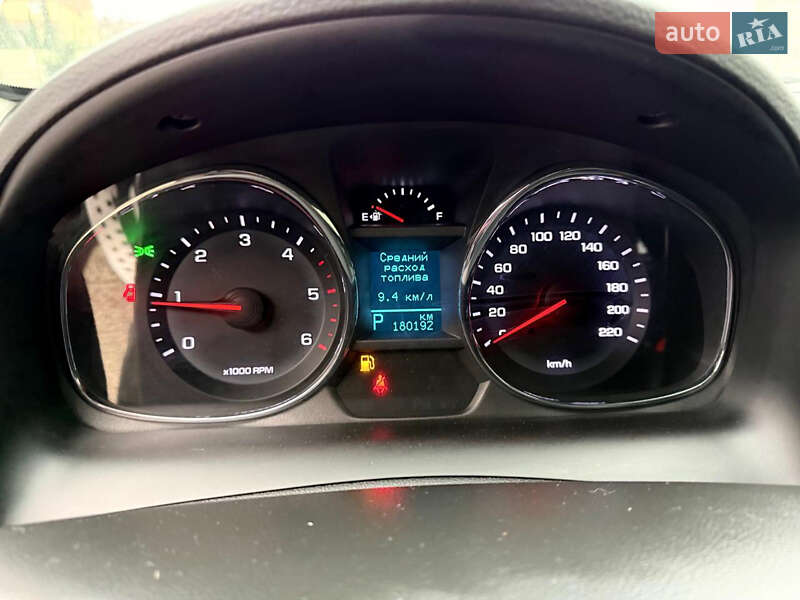 Позашляховик / Кросовер Chevrolet Captiva 2016 в Тернополі