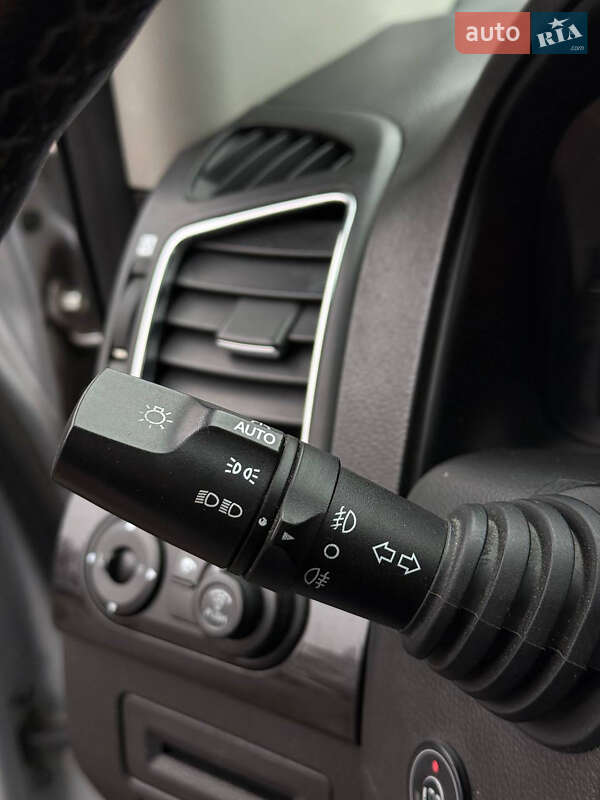 Позашляховик / Кросовер Chevrolet Captiva 2011 в Києві