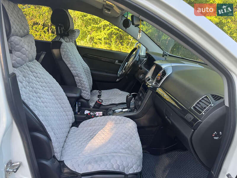 Внедорожник / Кроссовер Chevrolet Captiva 2012 в Кельменцах