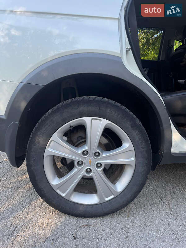 Внедорожник / Кроссовер Chevrolet Captiva 2012 в Кельменцах