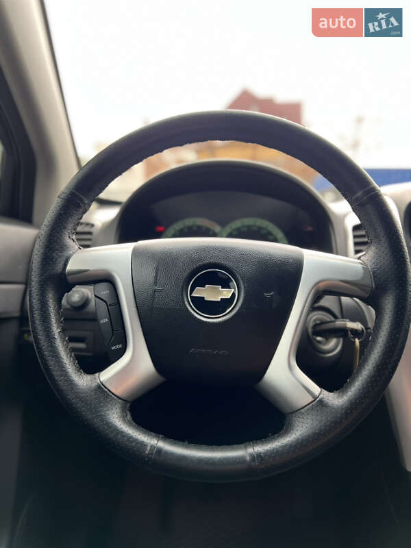 Внедорожник / Кроссовер Chevrolet Captiva 2008 в Староконстантинове
