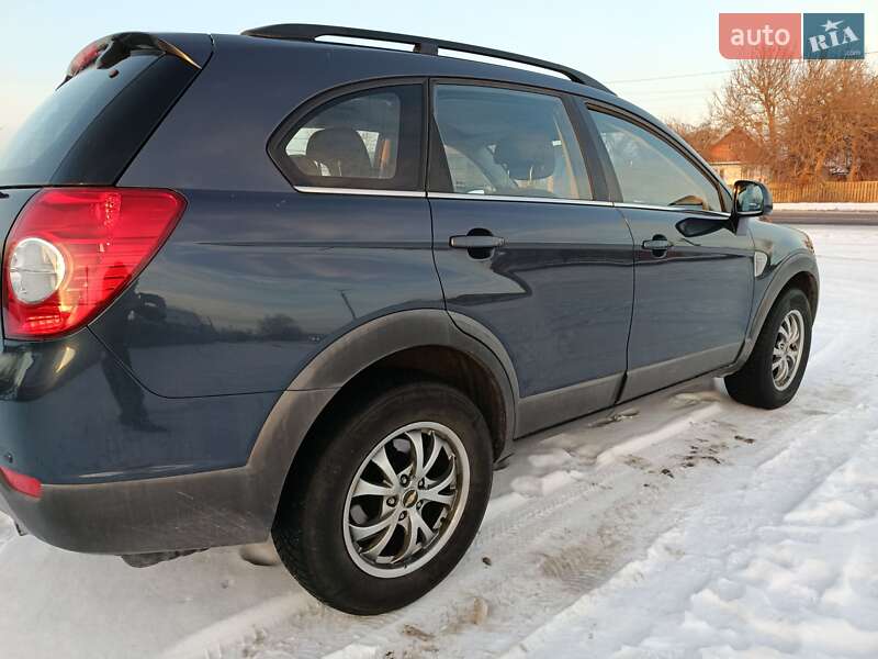 Внедорожник / Кроссовер Chevrolet Captiva 2008 в Житомире