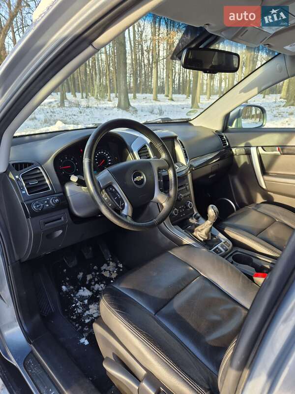 Позашляховик / Кросовер Chevrolet Captiva 2011 в Ківерцях