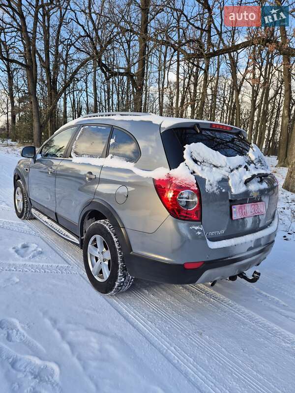 Позашляховик / Кросовер Chevrolet Captiva 2011 в Ківерцях