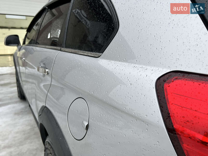 Позашляховик / Кросовер Chevrolet Captiva 2008 в Києві