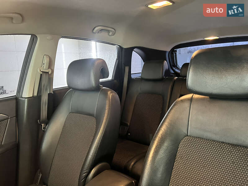 Позашляховик / Кросовер Chevrolet Captiva 2008 в Києві