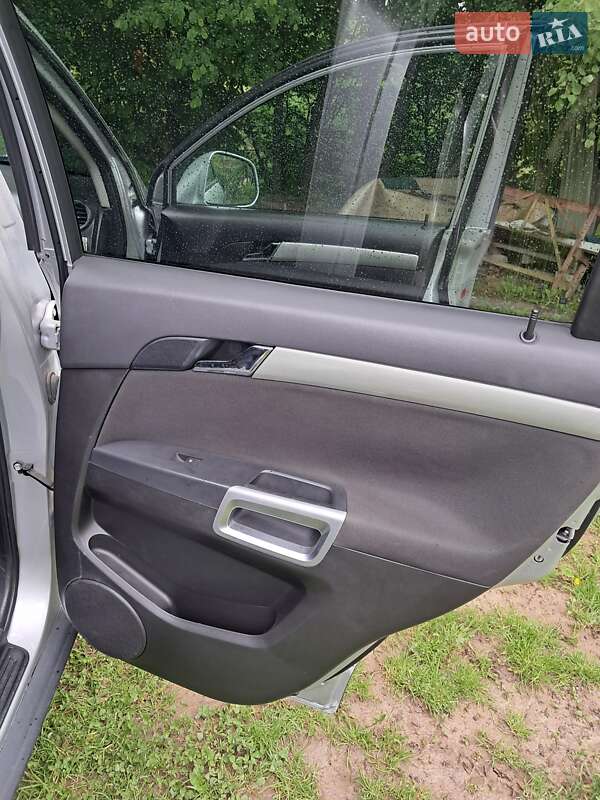 Внедорожник / Кроссовер Chevrolet Captiva 2012 в Калуше фото 15 Внедорожник / Кроссовер Chevrolet Captiva 2012 в Калуше