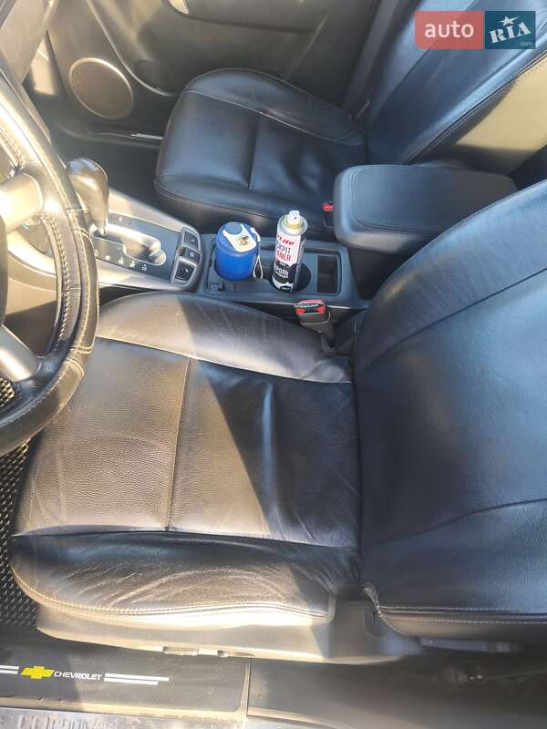 Внедорожник / Кроссовер Chevrolet Captiva 2011 в Городке