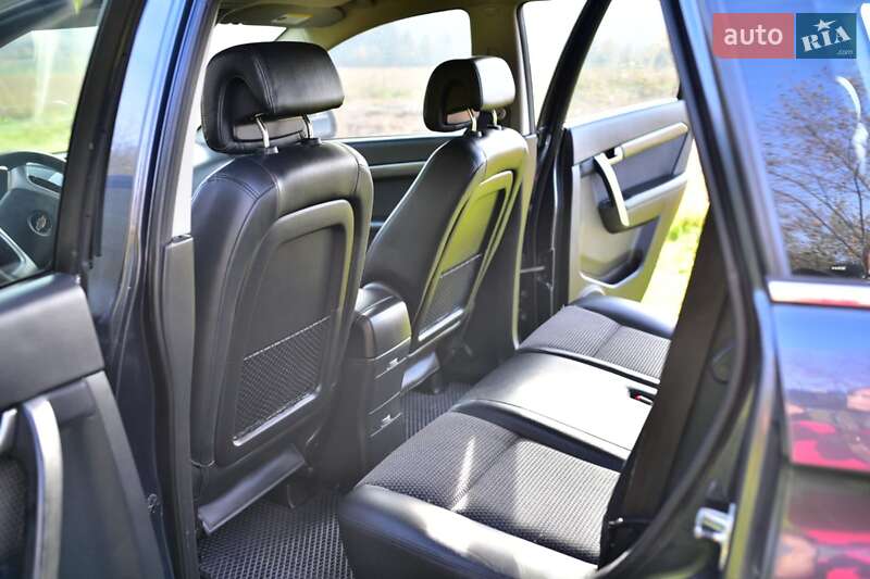 Внедорожник / Кроссовер Chevrolet Captiva 2008 в Вижнице