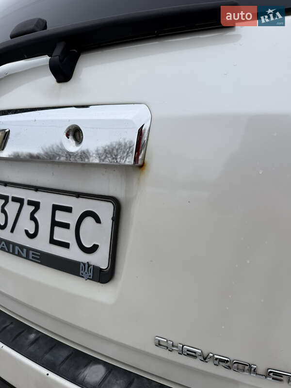 Внедорожник / Кроссовер Chevrolet Captiva 2010 в Тернополе