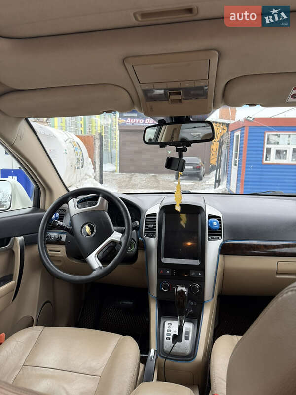 Внедорожник / Кроссовер Chevrolet Captiva 2010 в Тернополе