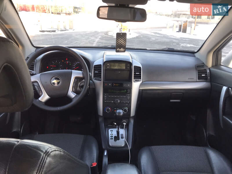 Внедорожник / Кроссовер Chevrolet Captiva 2010 в Луцке