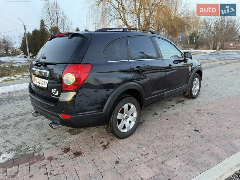 Внедорожник / Кроссовер Chevrolet Captiva 2010 в Здолбунове