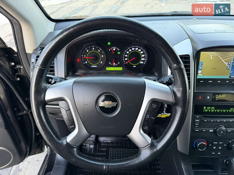 Внедорожник / Кроссовер Chevrolet Captiva 2010 в Здолбунове