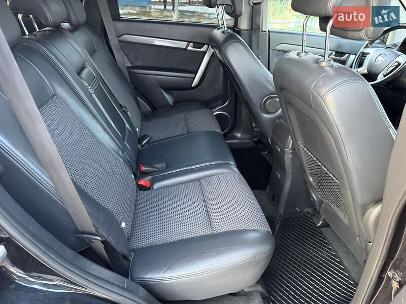 Внедорожник / Кроссовер Chevrolet Captiva 2010 в Здолбунове