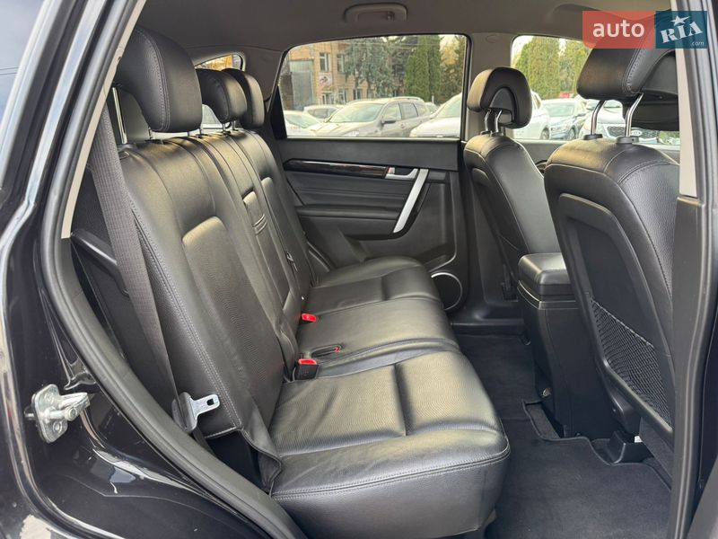 Внедорожник / Кроссовер Chevrolet Captiva 2013 в Дубно