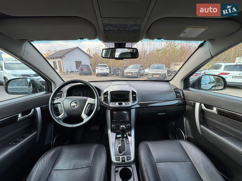 Внедорожник / Кроссовер Chevrolet Captiva 2013 в Дубно