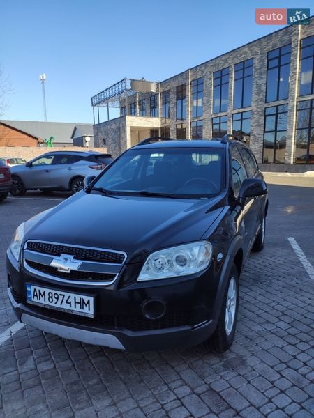 Позашляховик / Кросовер Chevrolet Captiva 2010 в Житомирі