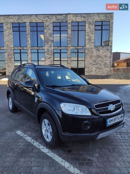 Позашляховик / Кросовер Chevrolet Captiva 2010 в Житомирі