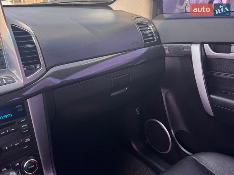 Позашляховик / Кросовер Chevrolet Captiva 2015 в Луцьку