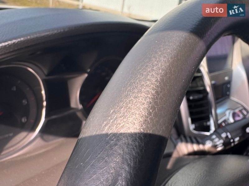 Позашляховик / Кросовер Chevrolet Captiva 2015 в Луцьку