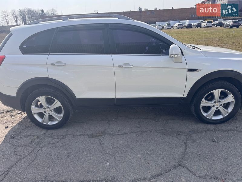 Позашляховик / Кросовер Chevrolet Captiva 2015 в Луцьку