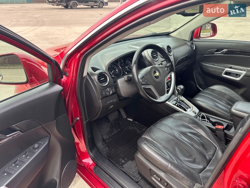 Внедорожник / Кроссовер Chevrolet Captiva 2013 в Киеве